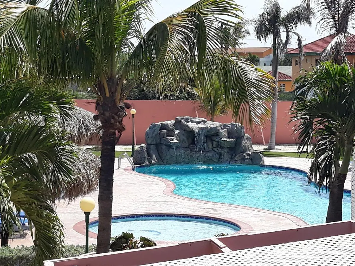 Sasaki Apartments Palm Beach 0*,