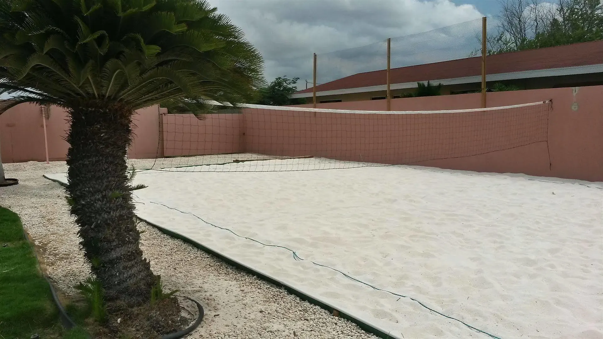Sasaki Apartments Palm Beach