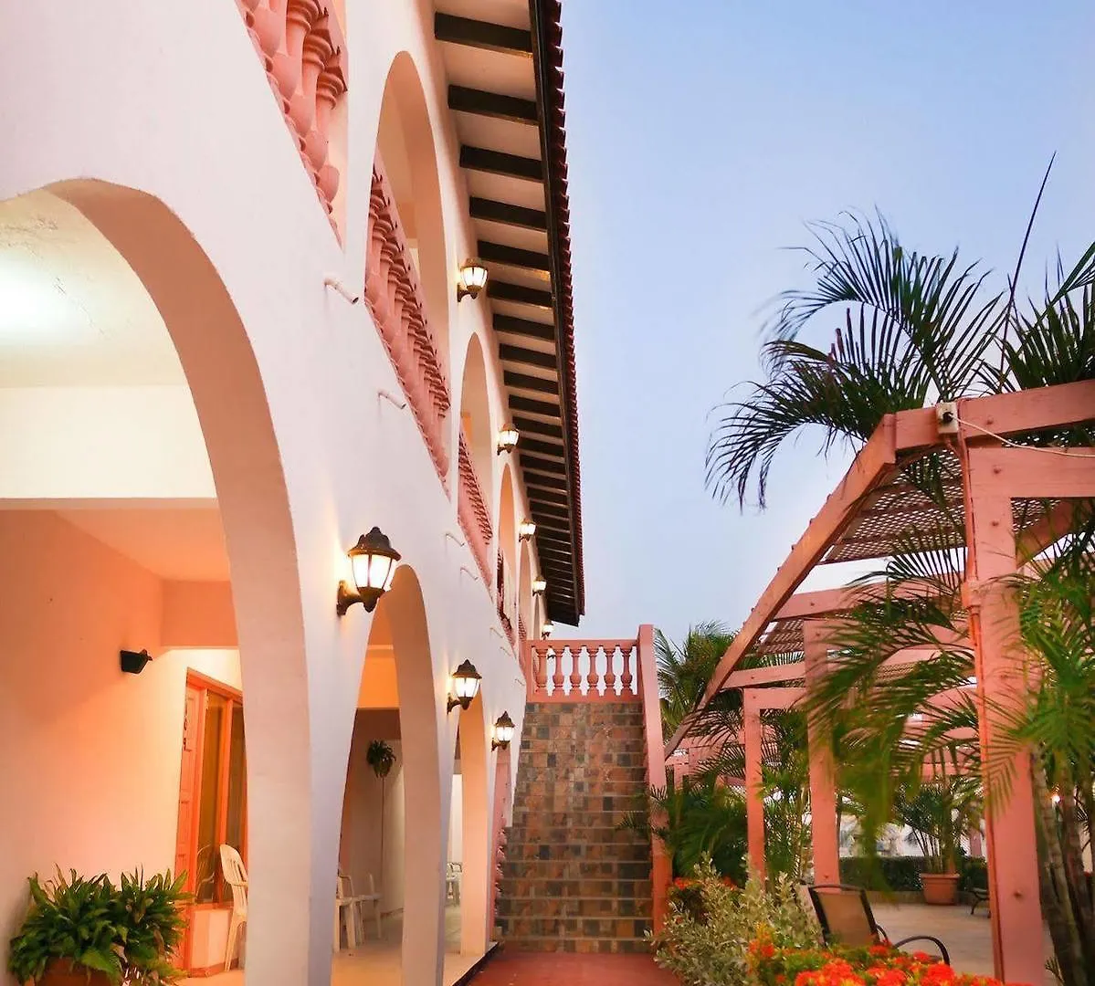 Sasaki Apartments Palm Beach